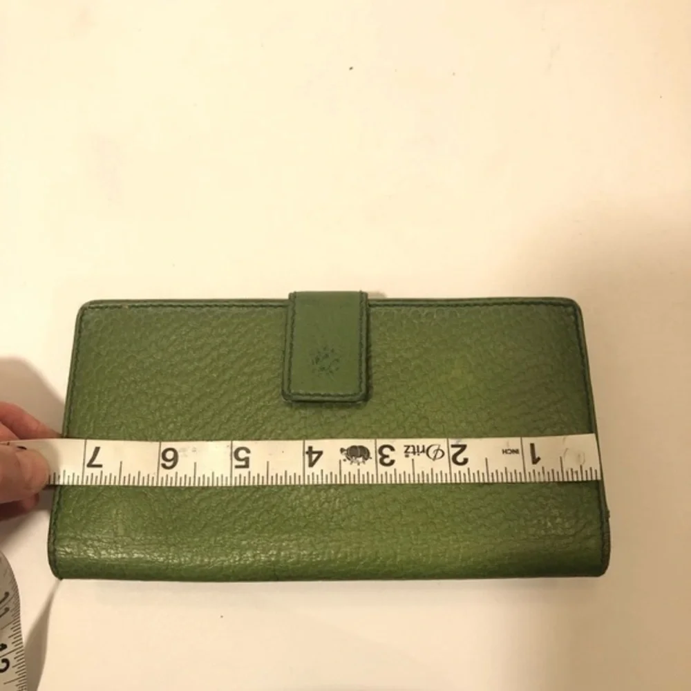 Gucci green leather wallet